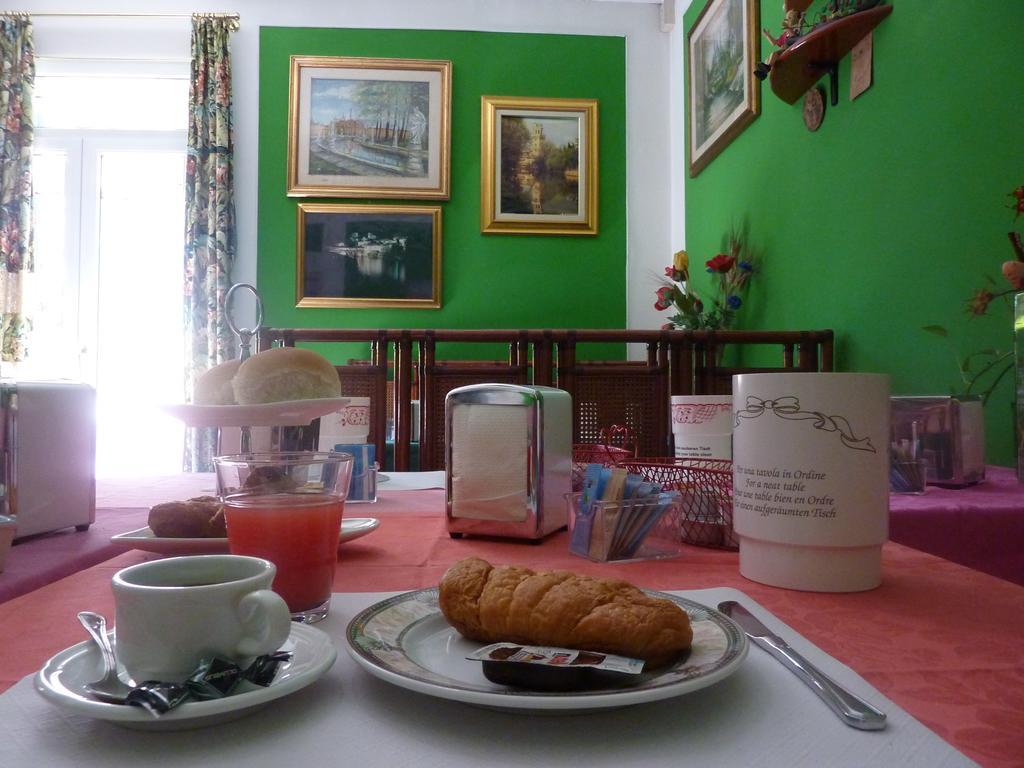 Albergo Junior Padua Buitenkant foto