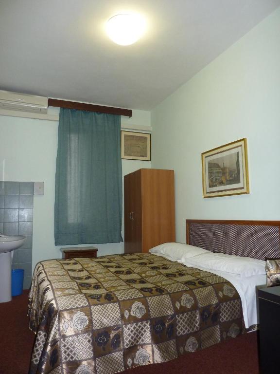 Albergo Junior Padua Buitenkant foto